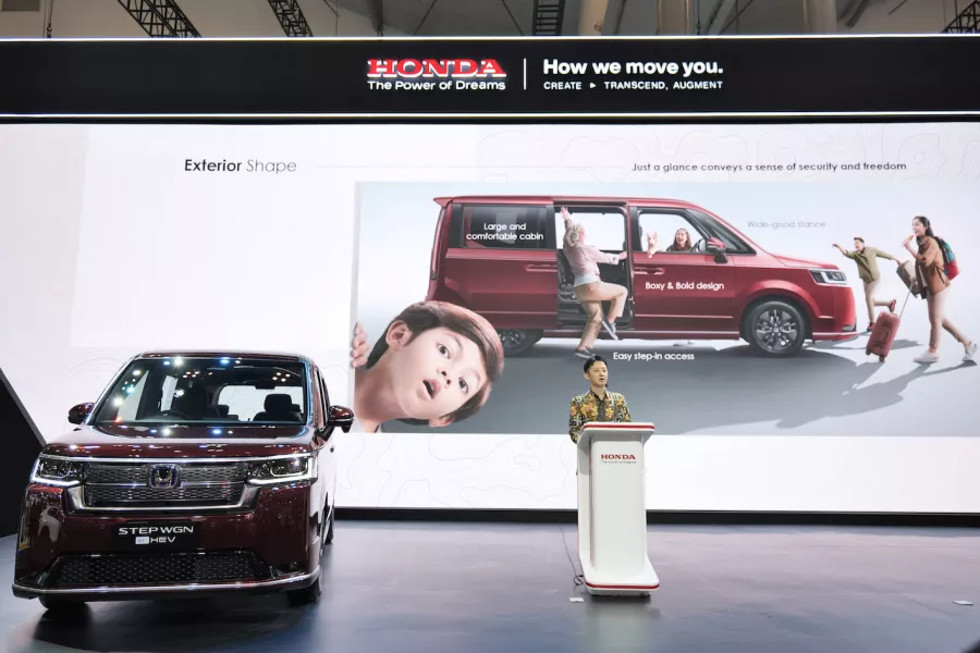 Honda Step Wgn e:HEV – Mobil keluarga Honda Step Wgn e:HEV - Mobil keluarga