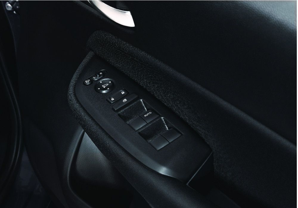 city sedan interior (22)